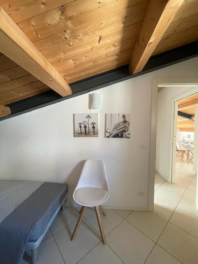 Villa Emma -Walterigato Apartments Solo Per Famiglie Лидо-ди-Езоло Экстерьер фото